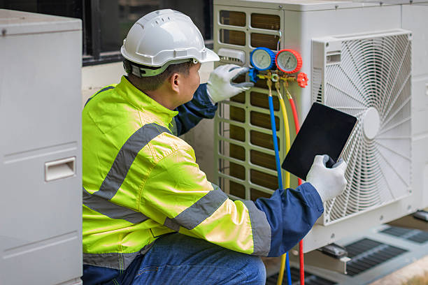 Professional Hvac technician working in Braddock Heights, MD